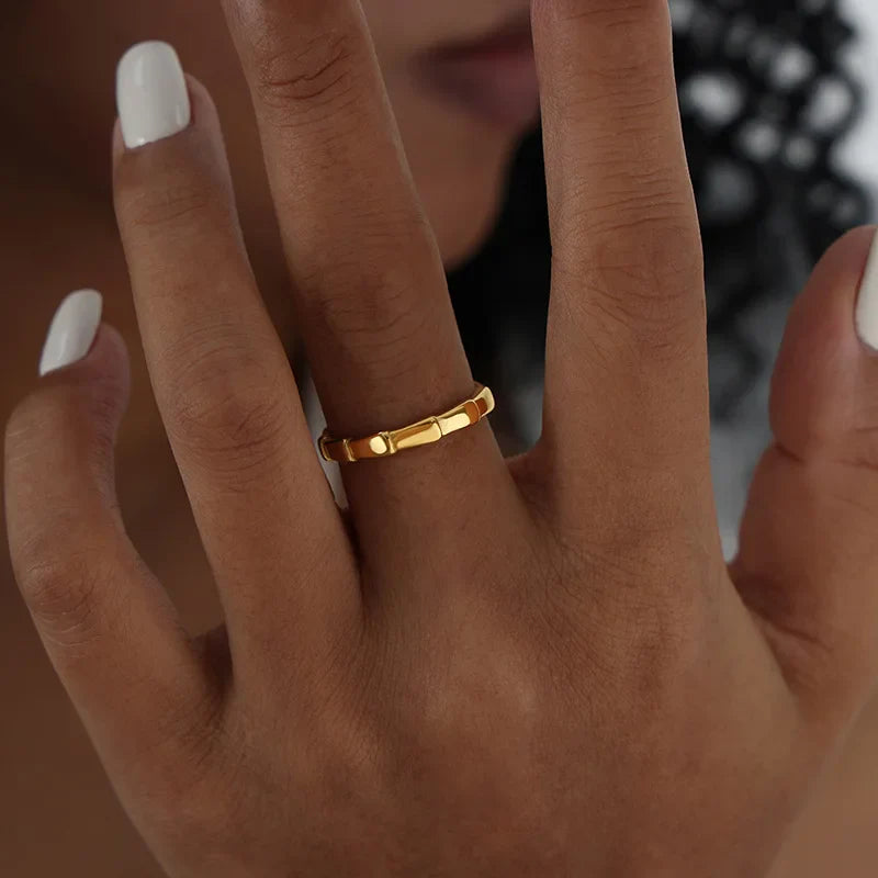 18k Simple Joint Ring