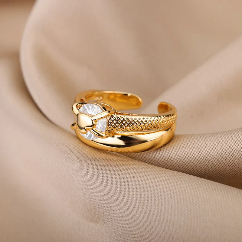 18k Golden Radiance Ring