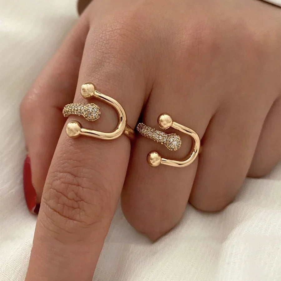 Unique Ball Ring