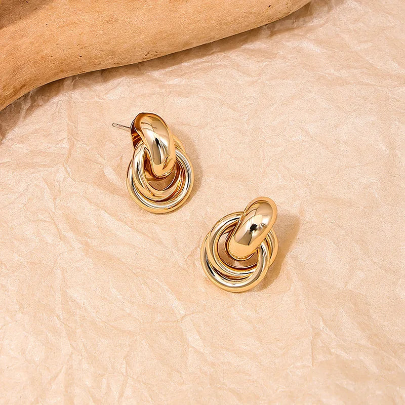Knot Earring