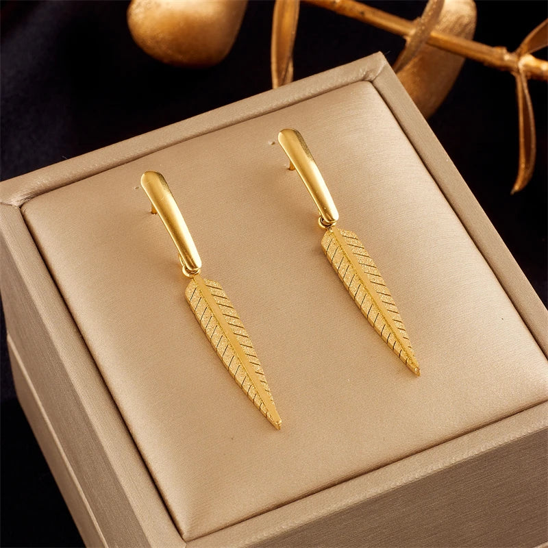 Feather Necklace & Earrings