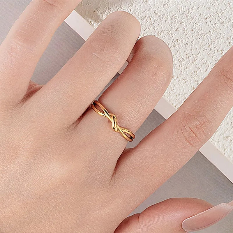Unbreakable Knot Ring