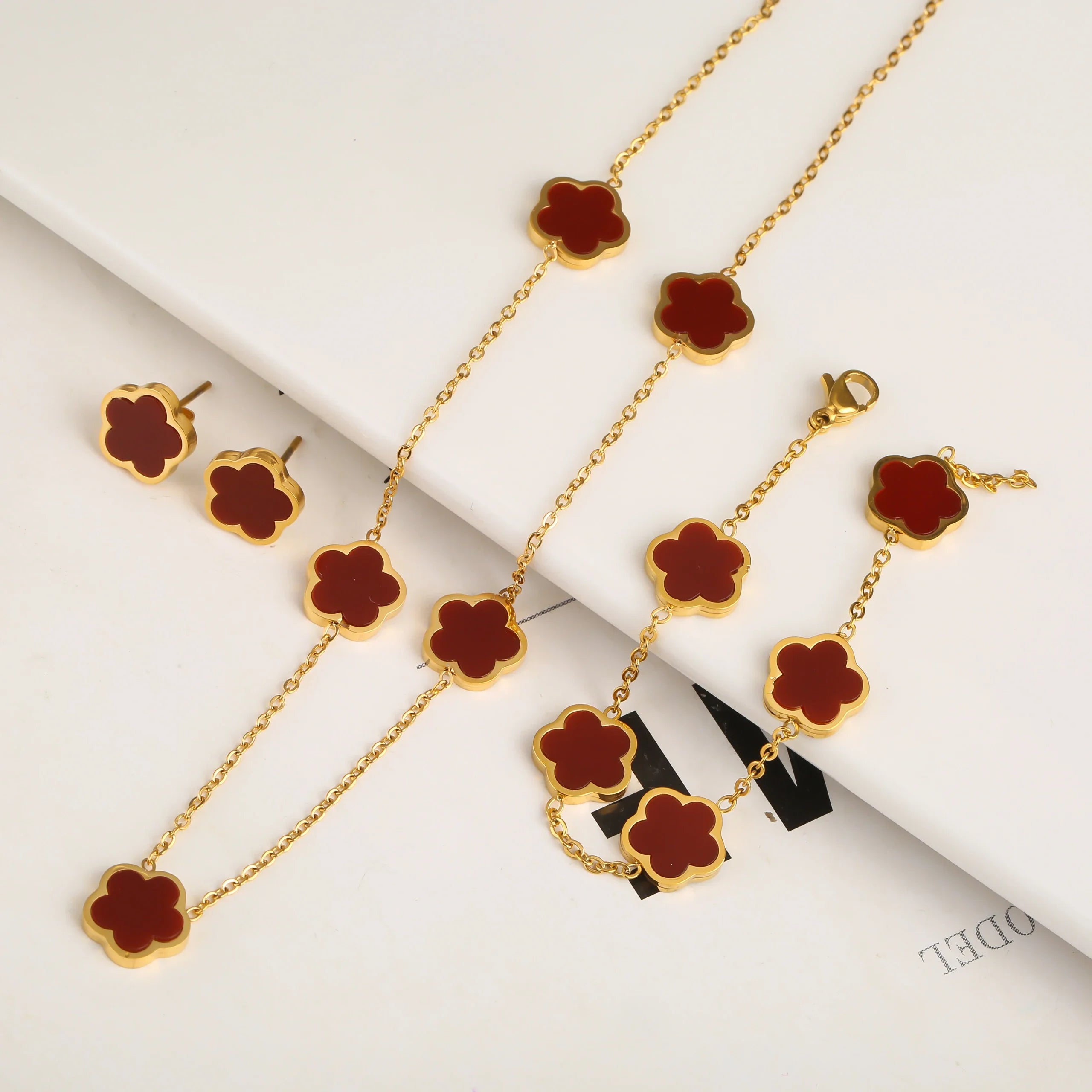 Dainty Clover Bracelet Necklace Set