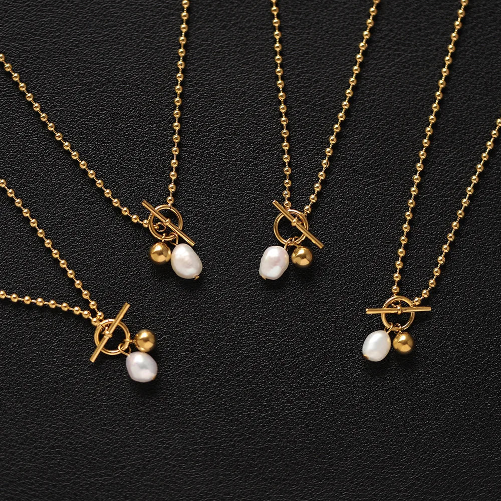 Dainty Peal Pendant Necklace